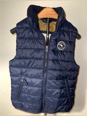 Abercrombie kids blue puffer vest, size XXS